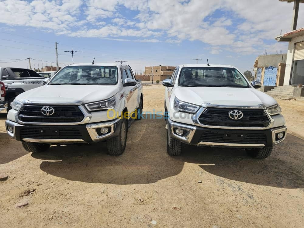 Toyota Hilux 4×4 double cabine pickup srs 2024 