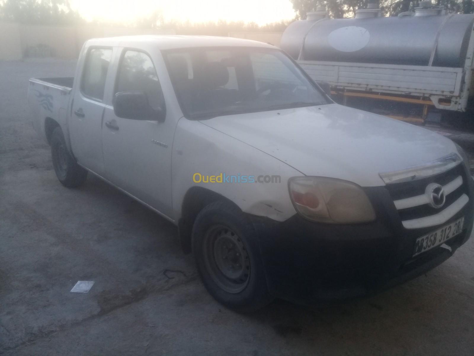 Mazda BT 50 2012 ما فيهاش المعاود