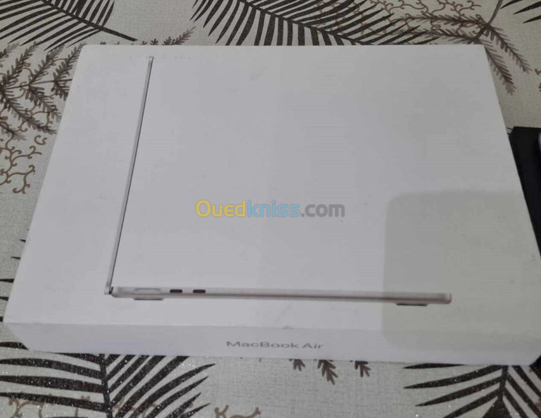 Macbook air m3 2024