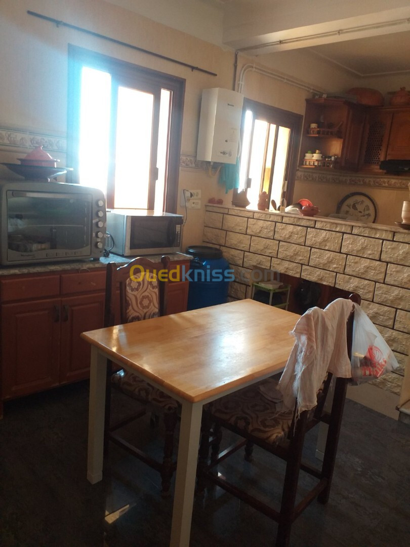 Vente Appartement F4 Alger Bordj el bahri