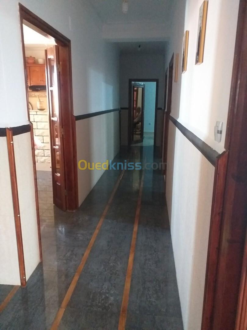 Vente Appartement F4 Alger Bordj el bahri