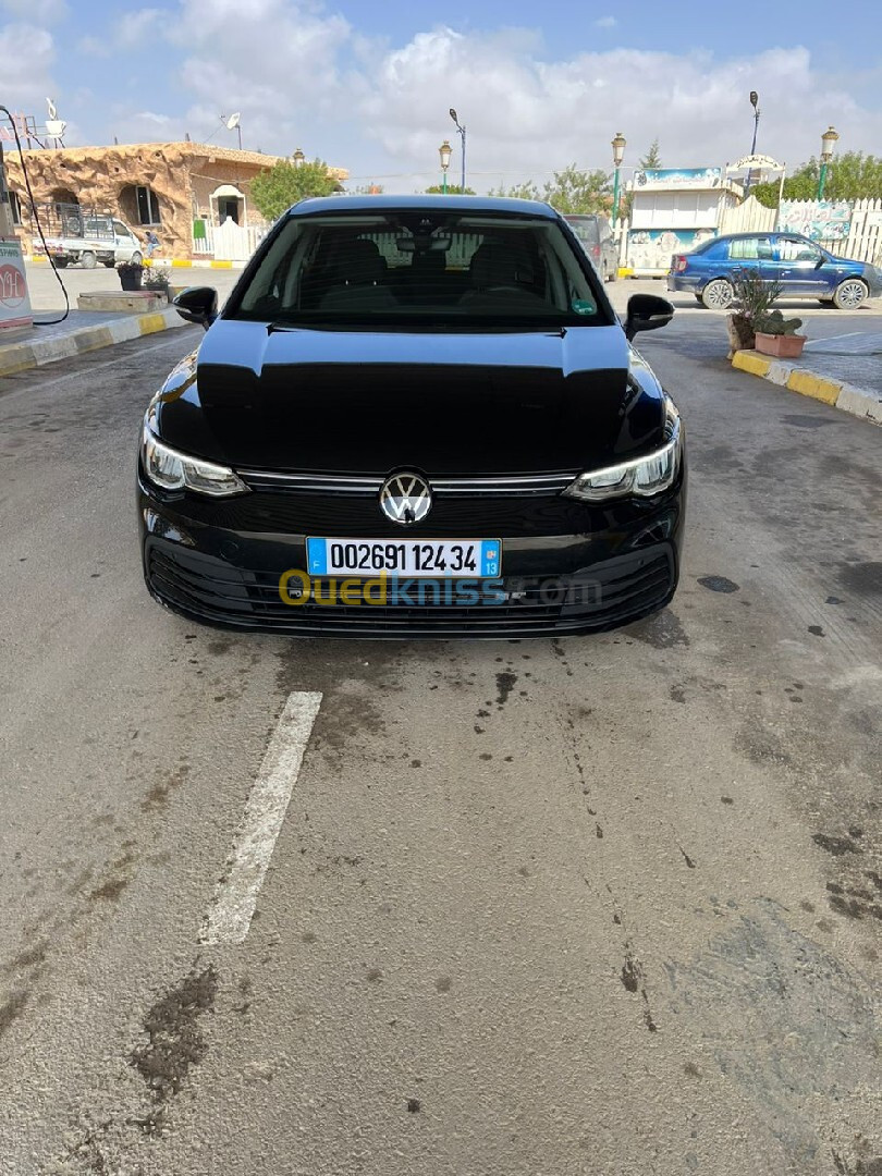 Volkswagen Golf 8 2024 life