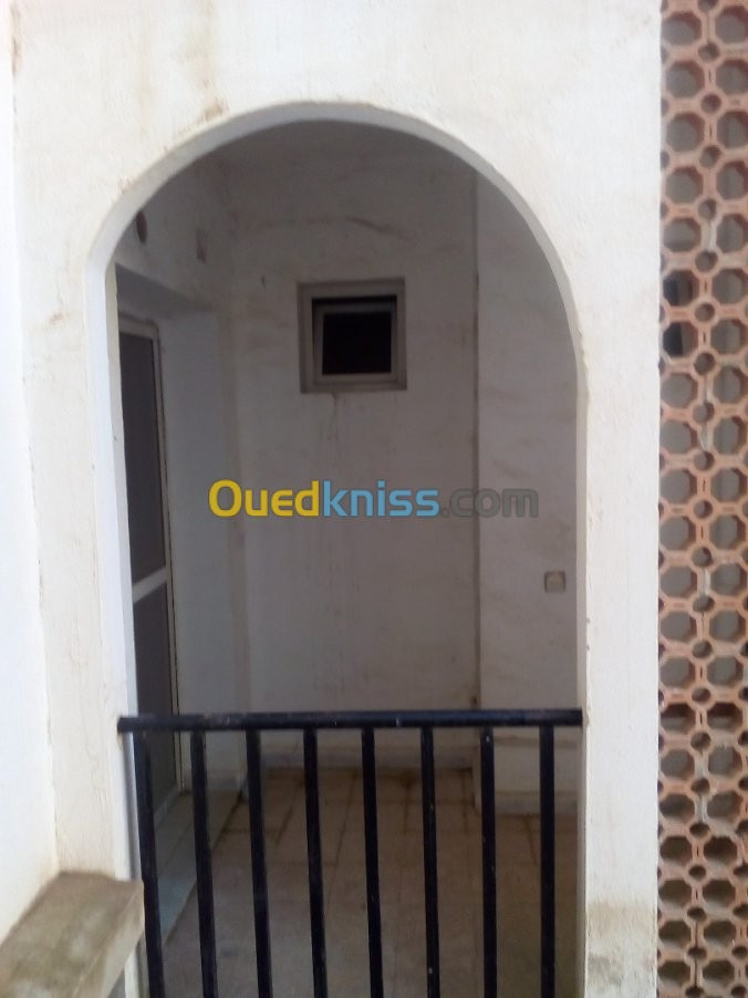 Vente Appartement F03 Tipaza Kolea