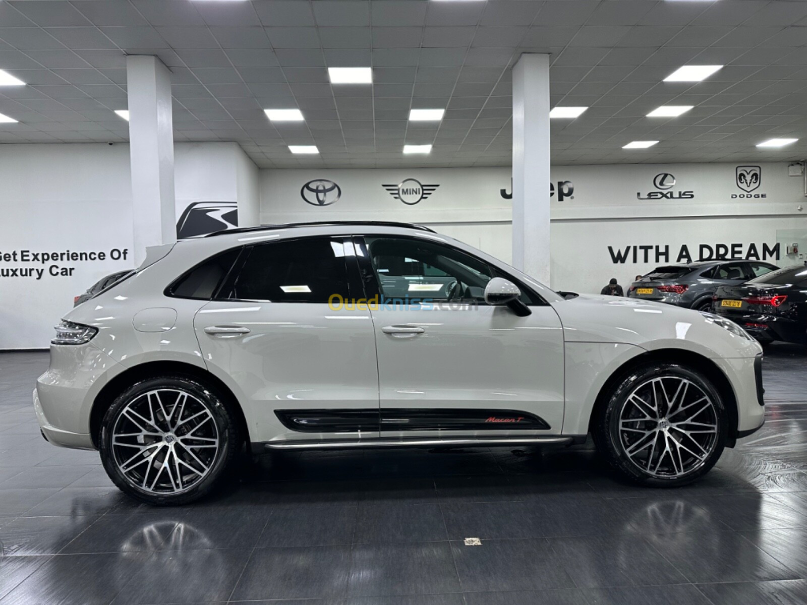 Porsche MACAN 2023 Macan T