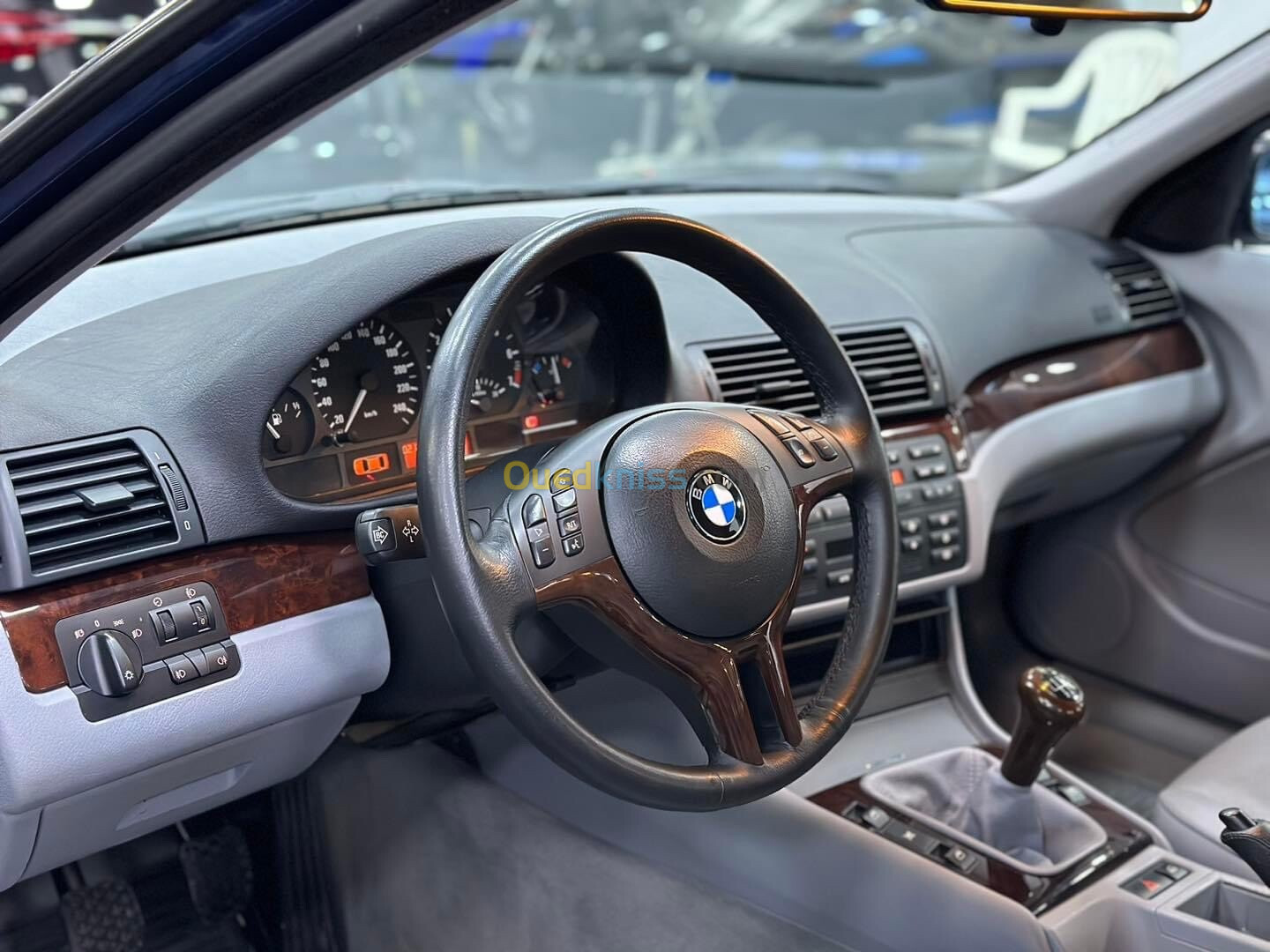 BMW Série 3 2004 E40