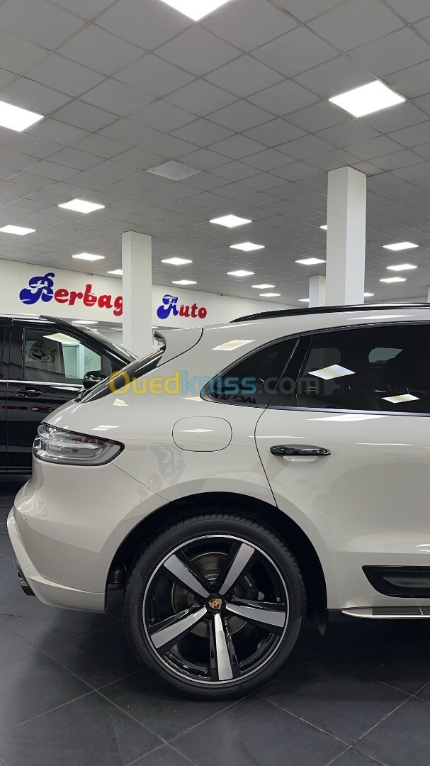 Porsche MACAN 2023 Cart gris safi