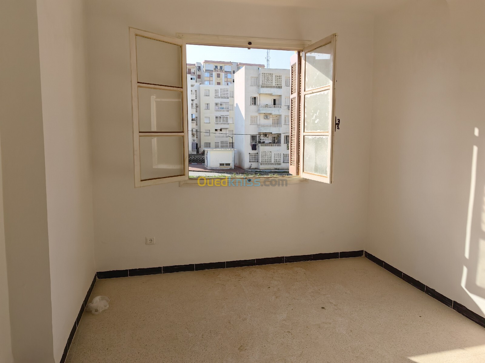 Location Appartement F5 Jijel Jijel