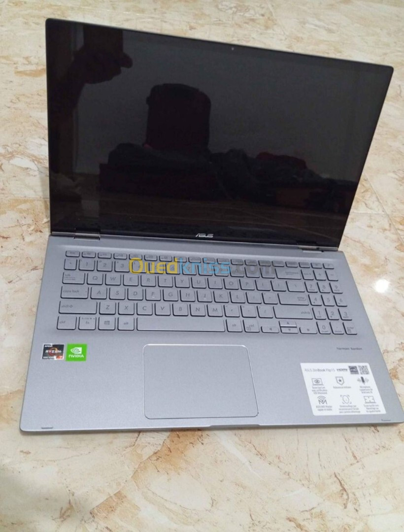  ASUS ZenBook Flip 15