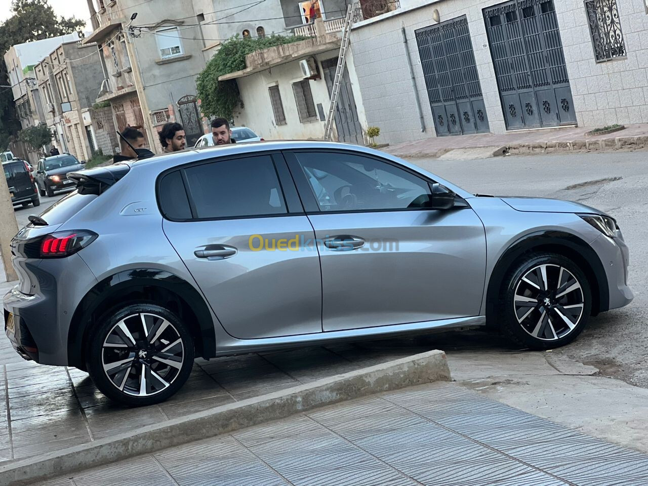 Peugeot 208 2023 Gt