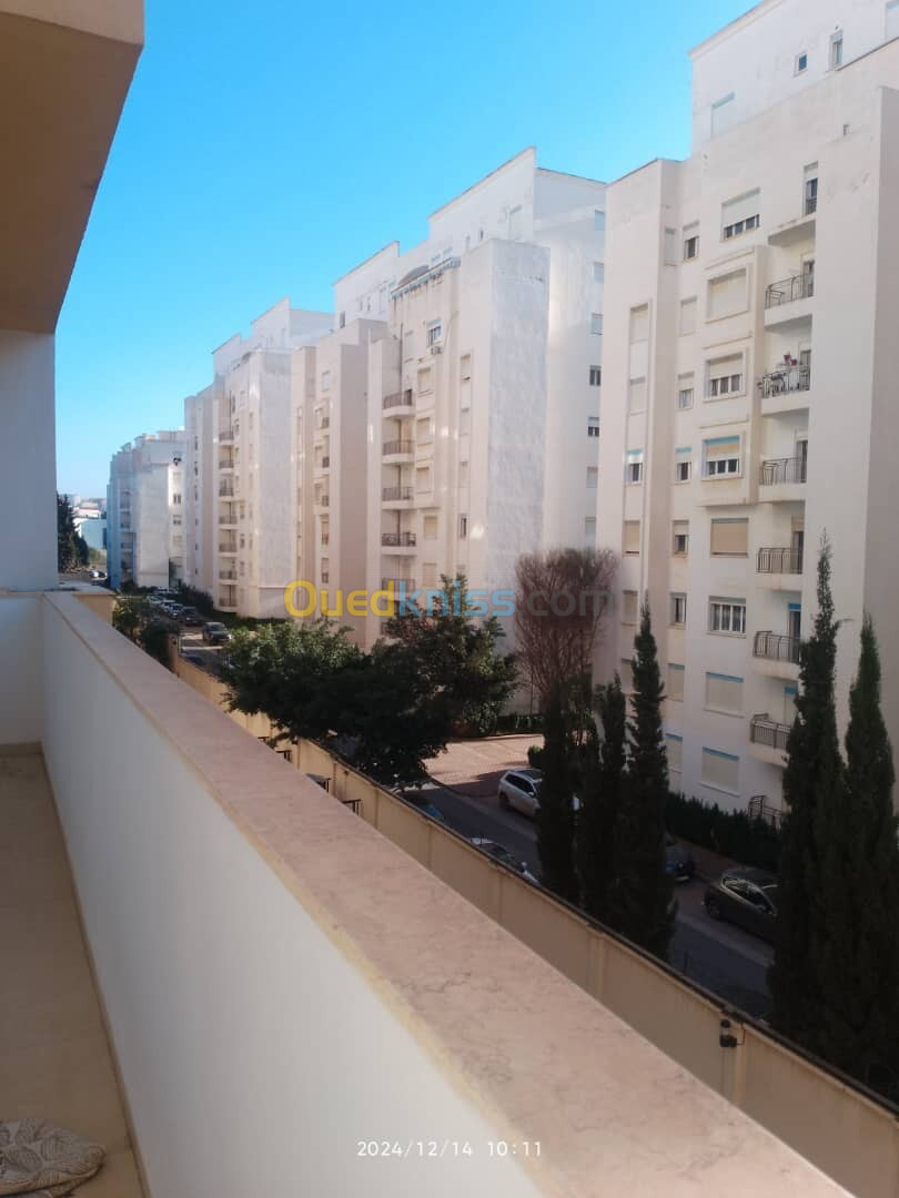 Location Appartement F4 Alger Cheraga