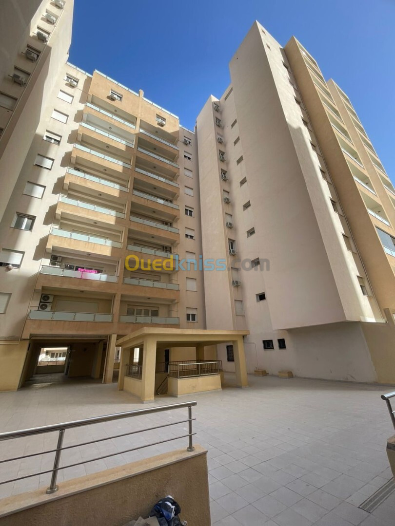 Location Appartement F4 Alger Souidania