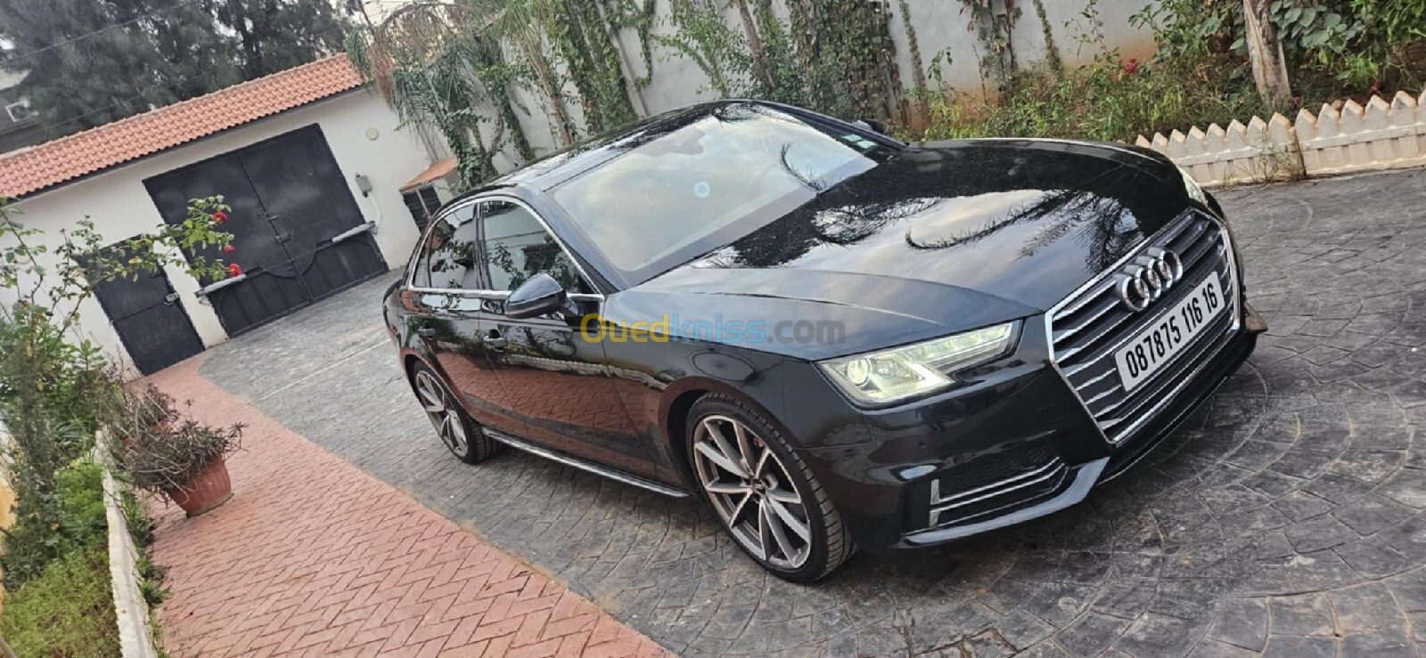 Audi A4 2016 S Line +