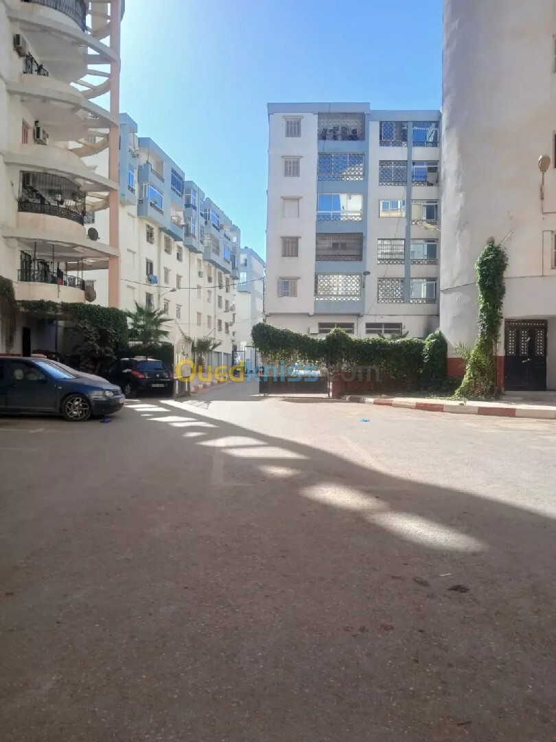 Vente Appartement Mostaganem Mezghrane