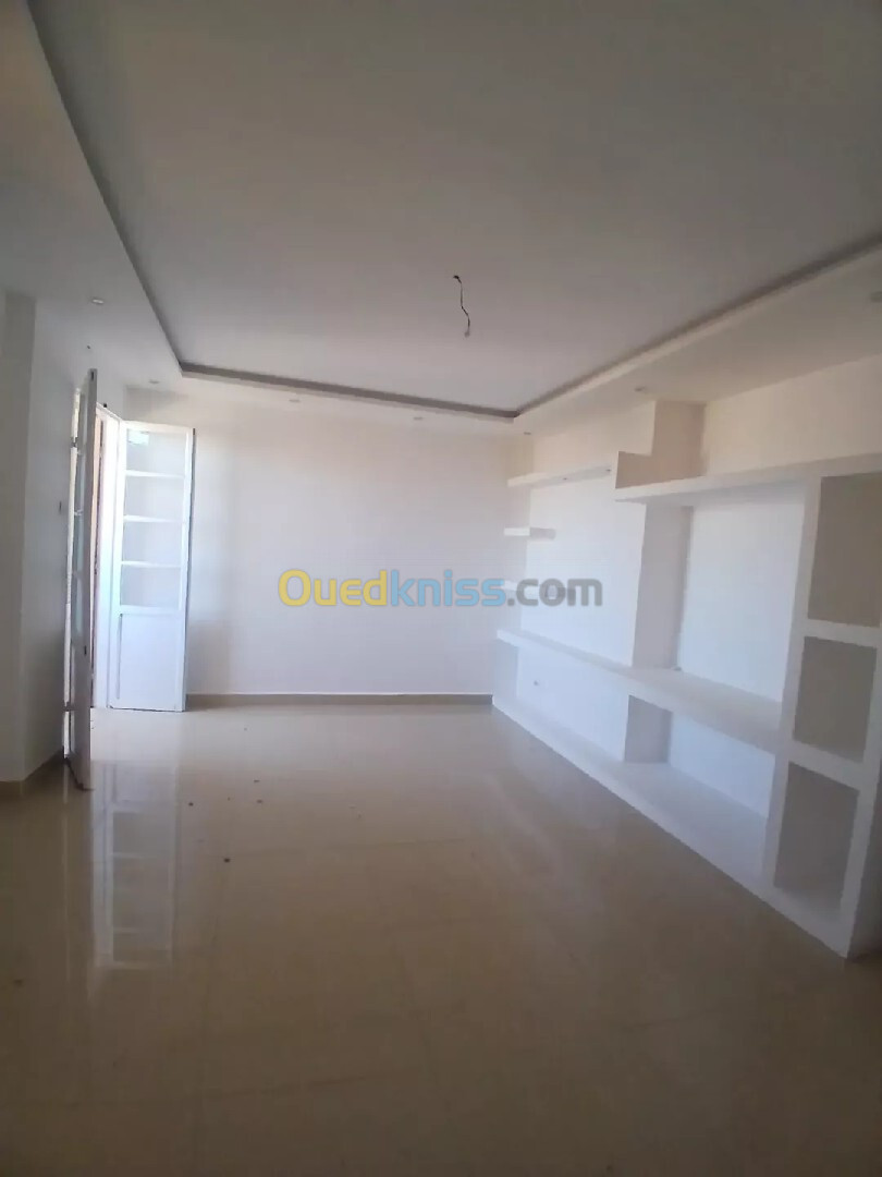 Vente Appartement Mostaganem Mezghrane