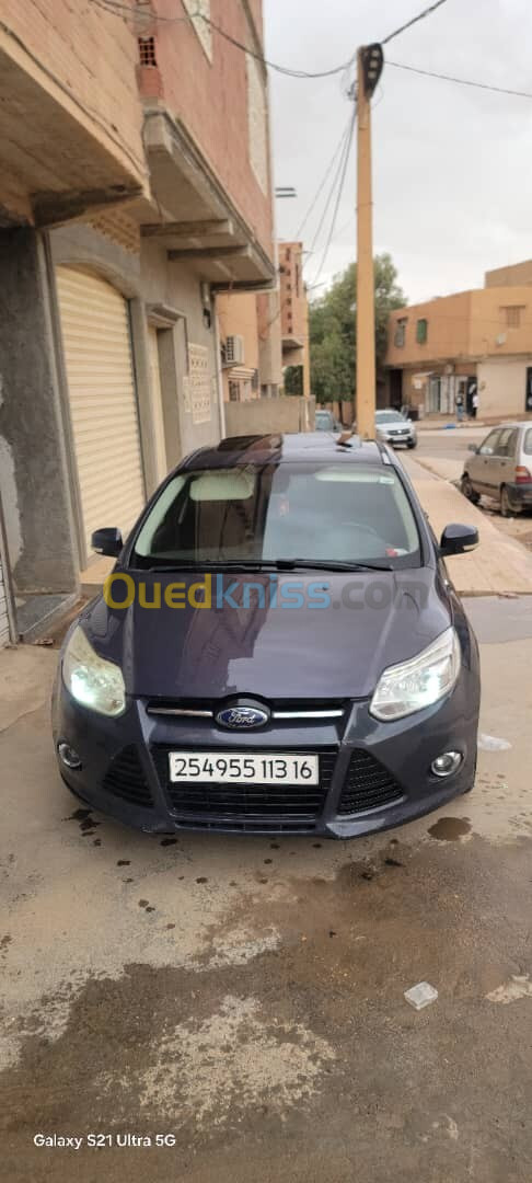 Ford Focus 5 portes 2013 Titanium