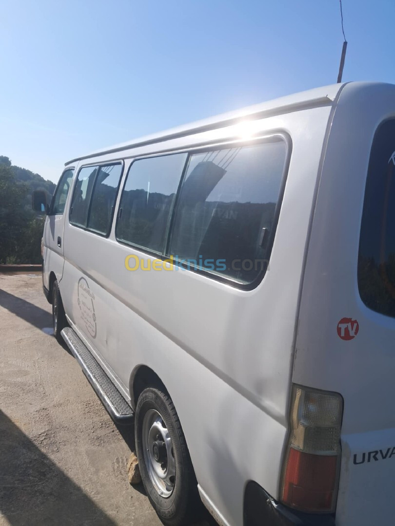 Nissan urvan 2008