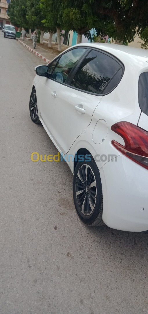 Peugeot 208 2019 Active