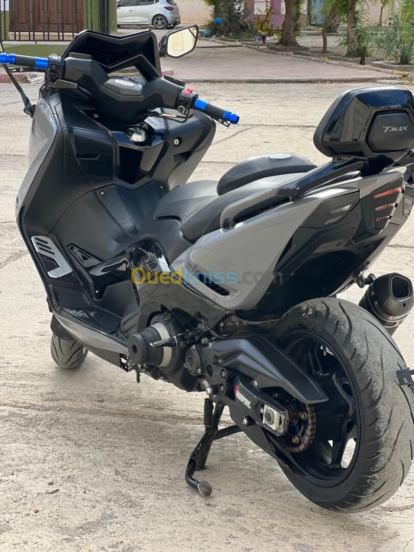 Yamaha Tmax 530 iron 2015