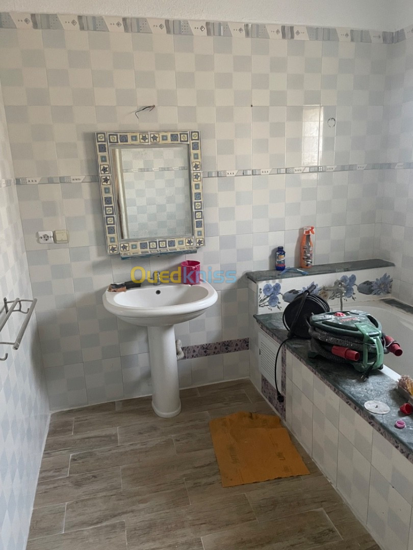 Location Appartement F5 Tipaza Bou ismail