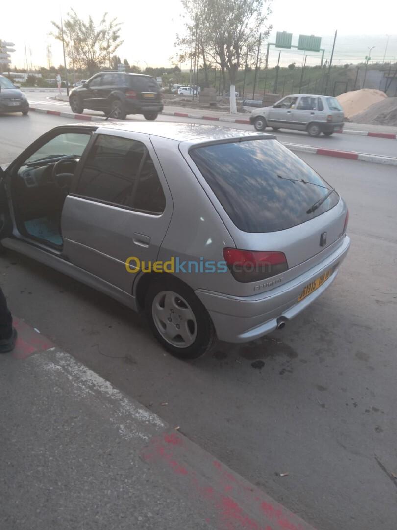 Peugeot 306 1999 اسونس