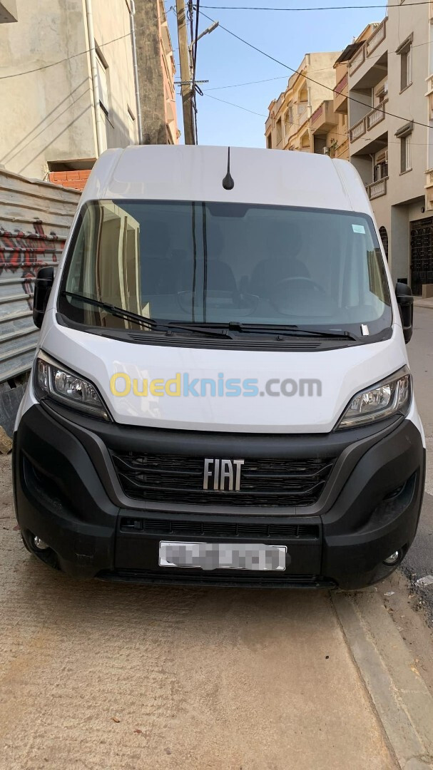 Fiat Ducato 2024 L2H2 Deux panneaux