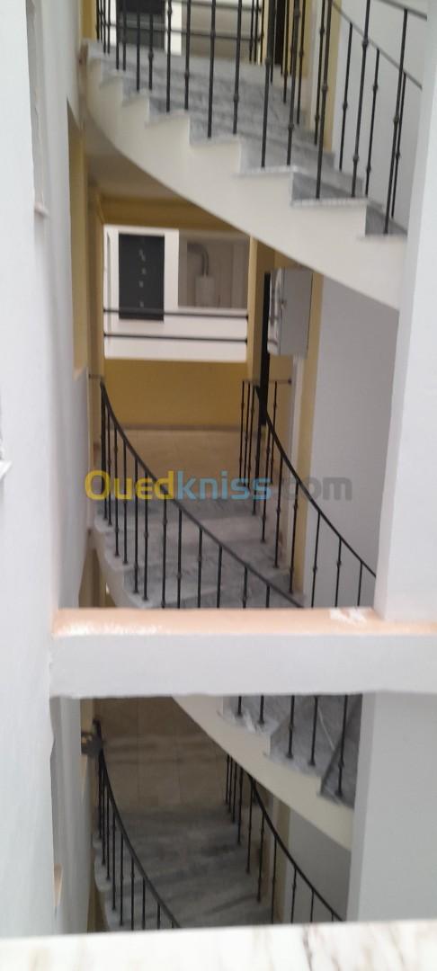 Vente Appartement F4 Oran Ain el turck