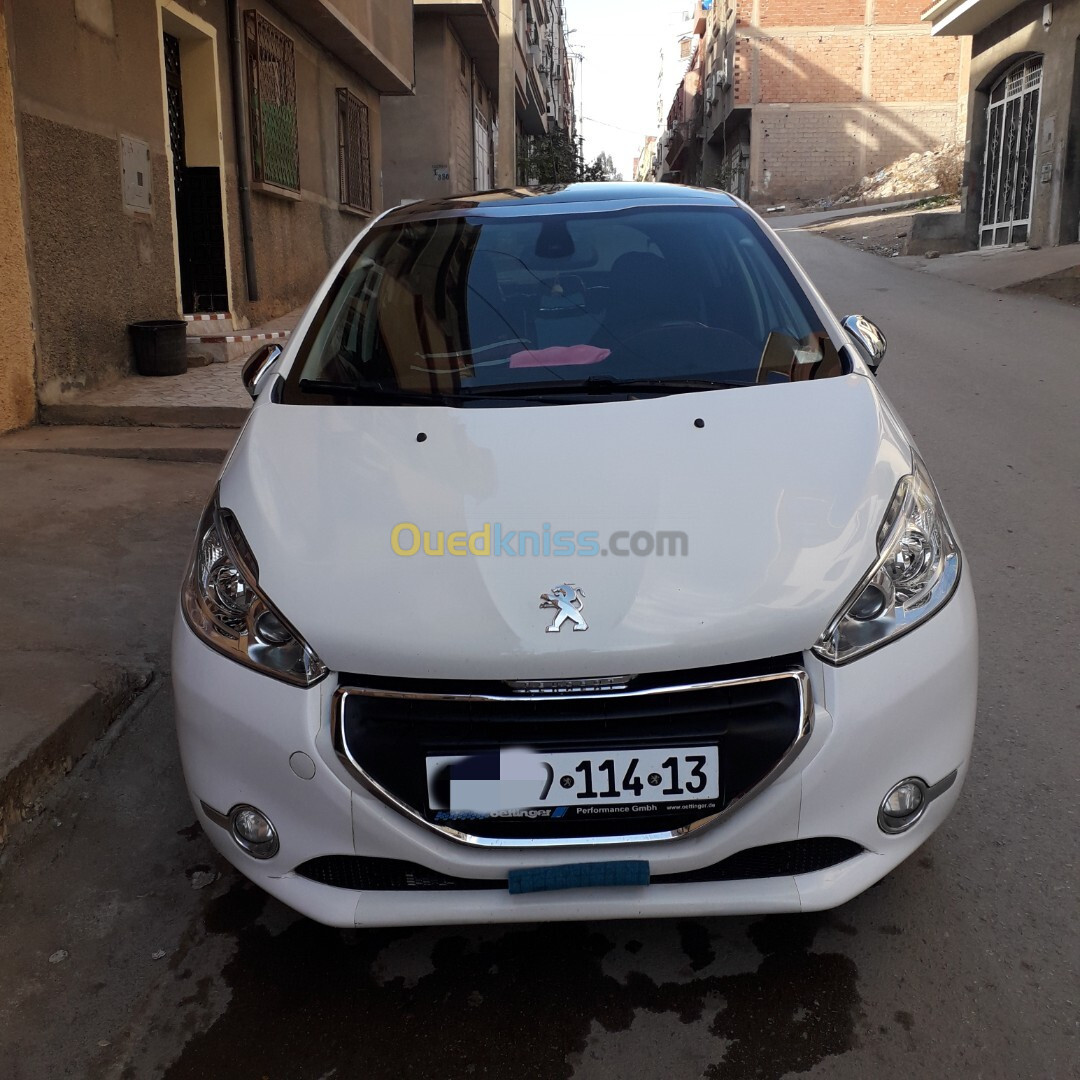 Peugeot 208 2014 Allure