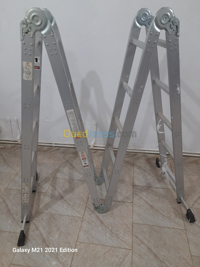 Echelle pliable aluminium