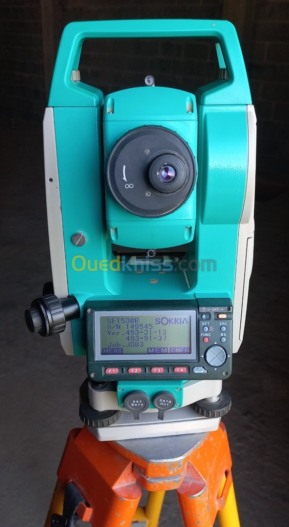 Total station sokkia set530R avec laser et double écran 