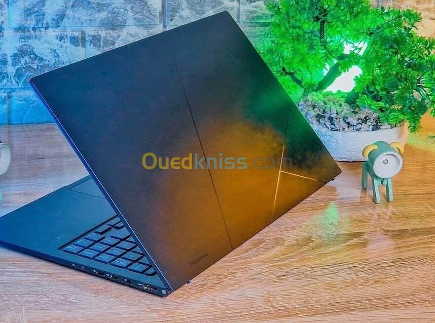 ASUS  ZENBOOK 15 OLED/RYZEN 7-7735U/RAM 16GB  DDR5 4800MHZ/DISK 512GB SSD/ 15,6 POUCE 2.8K OLED120hz