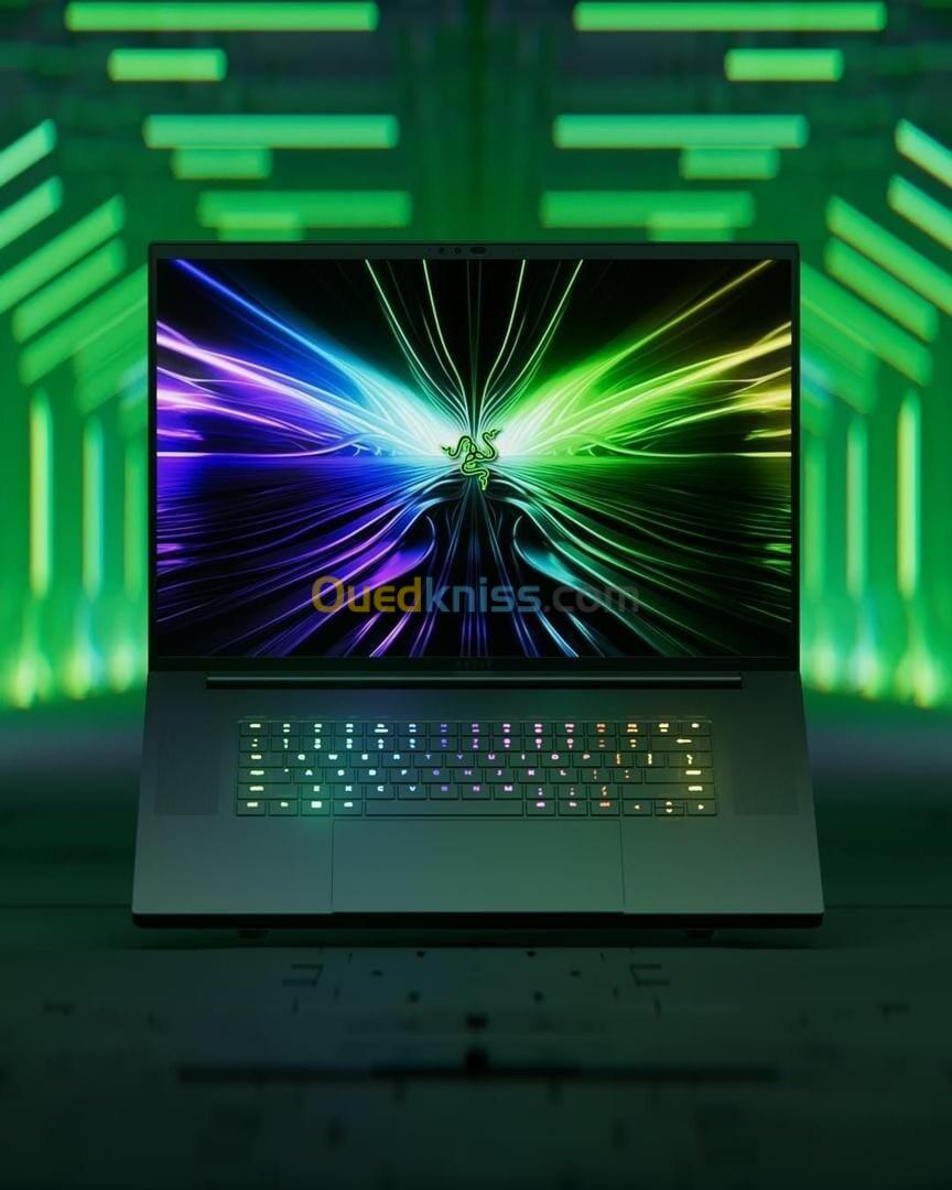 RAZER BLADE 16 2023/INTEL I9-13950HX/RAM 32GB DDR5/DISK 1TB/RTX 4070 140WATT/16QHDMini LED 300Hz  