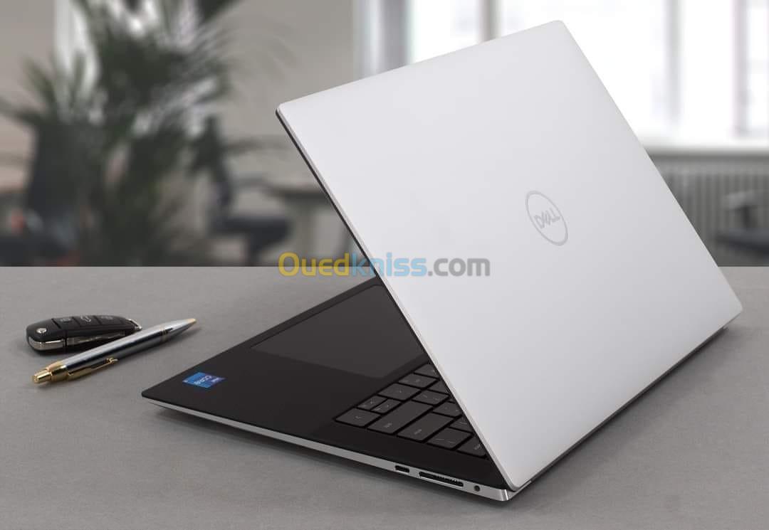   DELL PRECISION 5570 2023  station travail I7-12800H/RAM 32GB DDR5/ 512GB SSD /NVIDIA RTXA1000 4GB