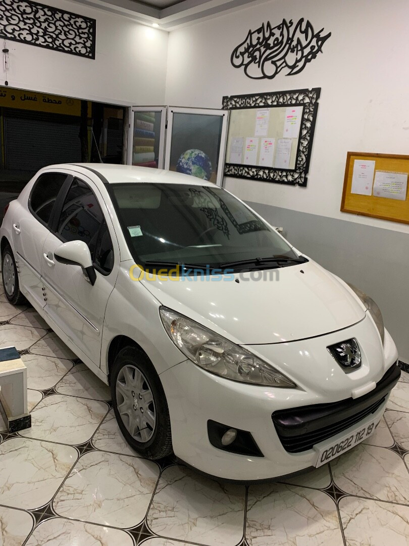 Peugeot 207 2012 