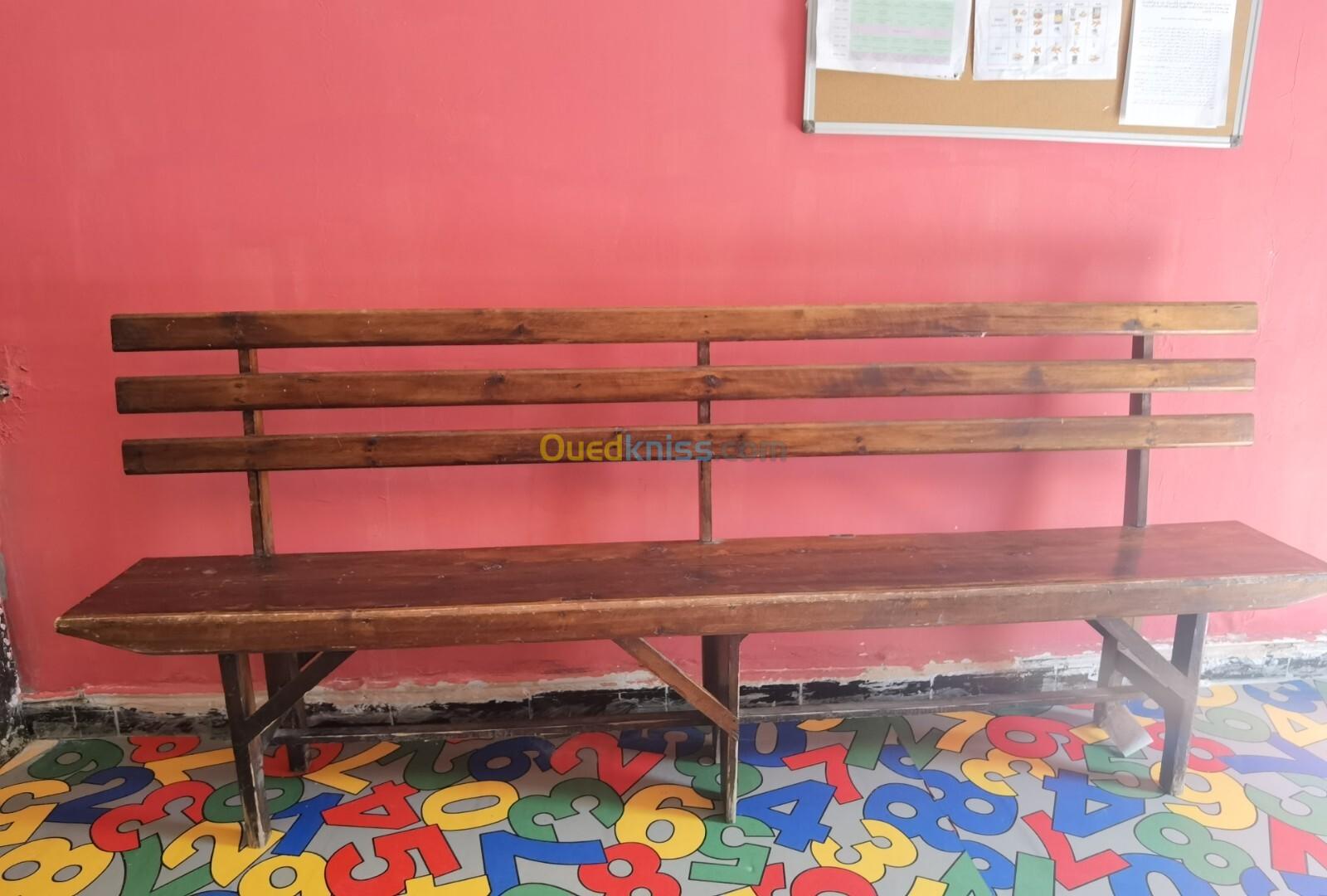 Equipments et fournitures pour creche ecole maternelle