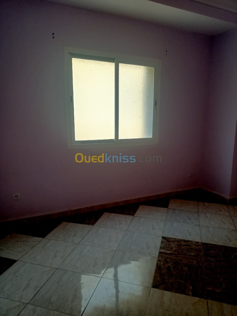 Location Niveau De Villa F03 Blida Soumaa