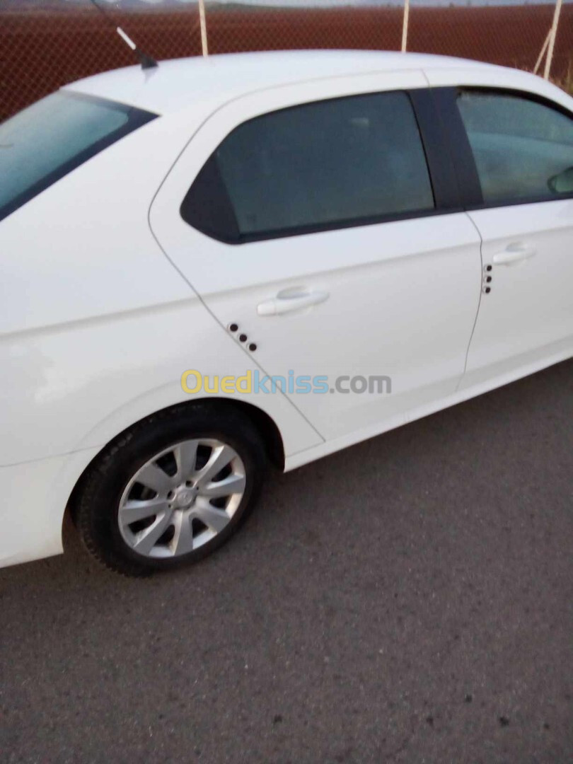 Peugeot 301 2014 Active