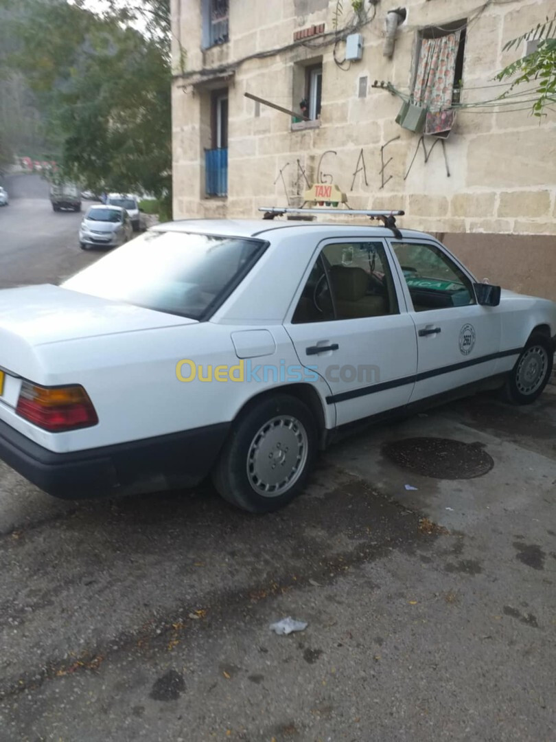 Mercedes Classe E 1988 Classe E