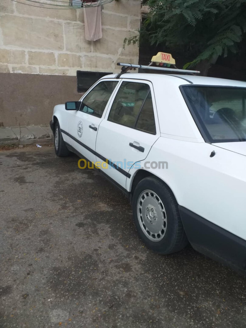 Mercedes Classe E 1988 Classe E