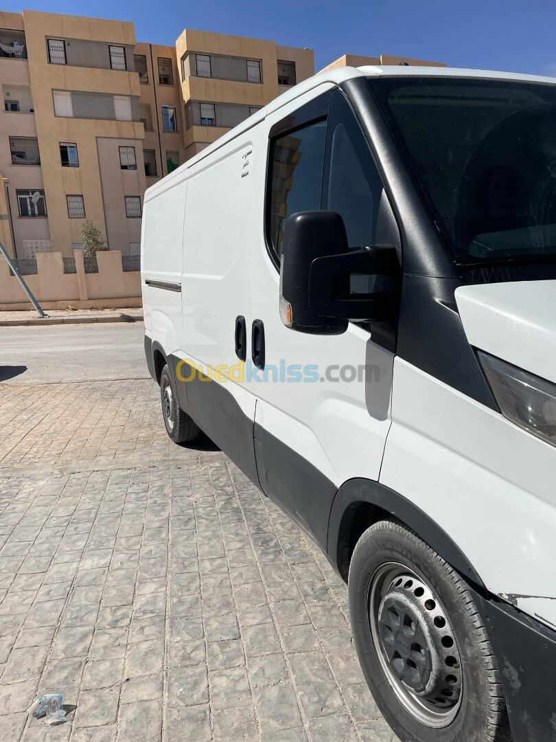 Iveco Daily 2019 C15