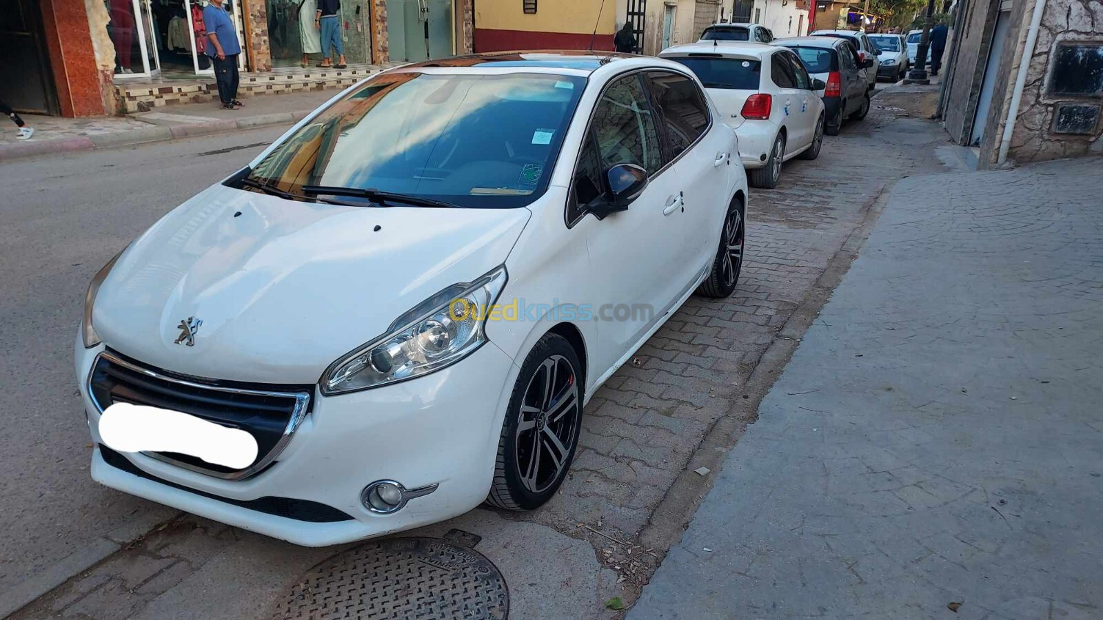 Peugeot 208 2015 Allure