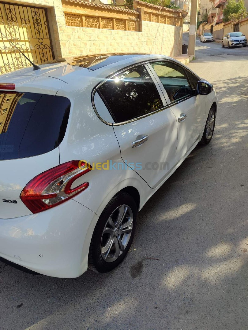 Peugeot 208 2014 Allure