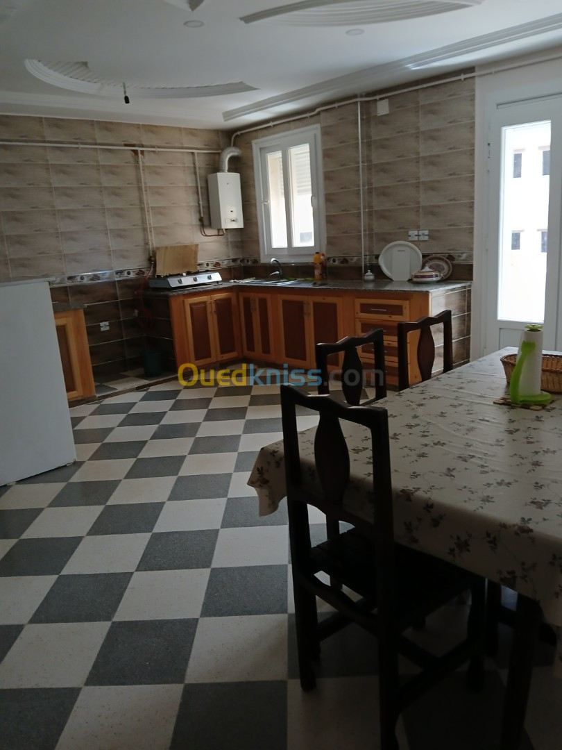 Location vacances Appartement F3 Tizi Ouzou Tigzirt