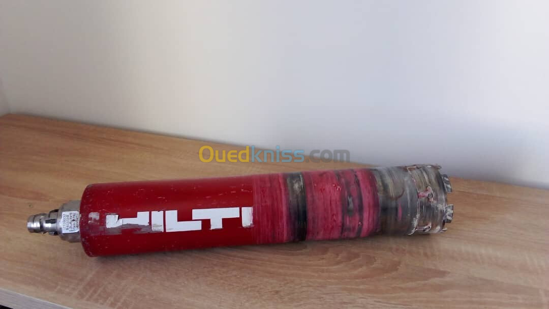 Courrones HILTI