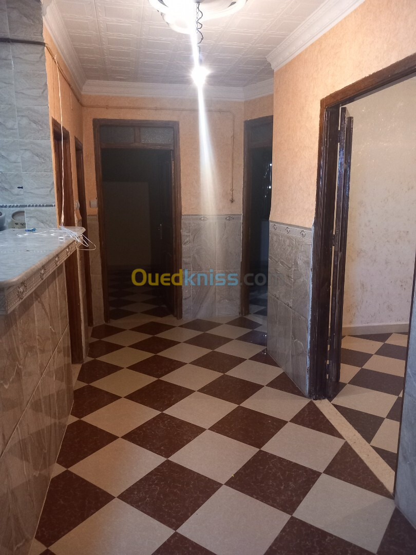 Vente Appartement F3 Mila Bouhatem