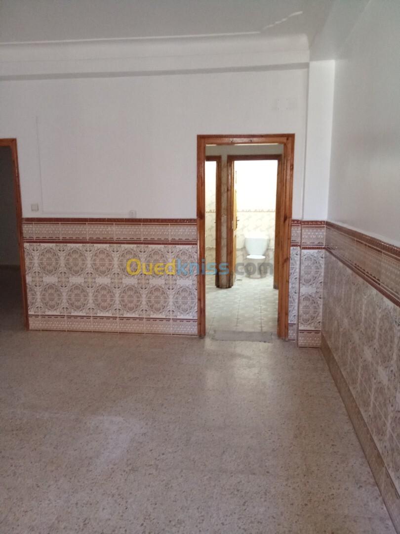 Location Niveau De Villa F3 Blida Mouzaia