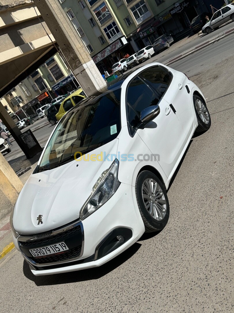 Peugeot 208 2015 Active Facelift