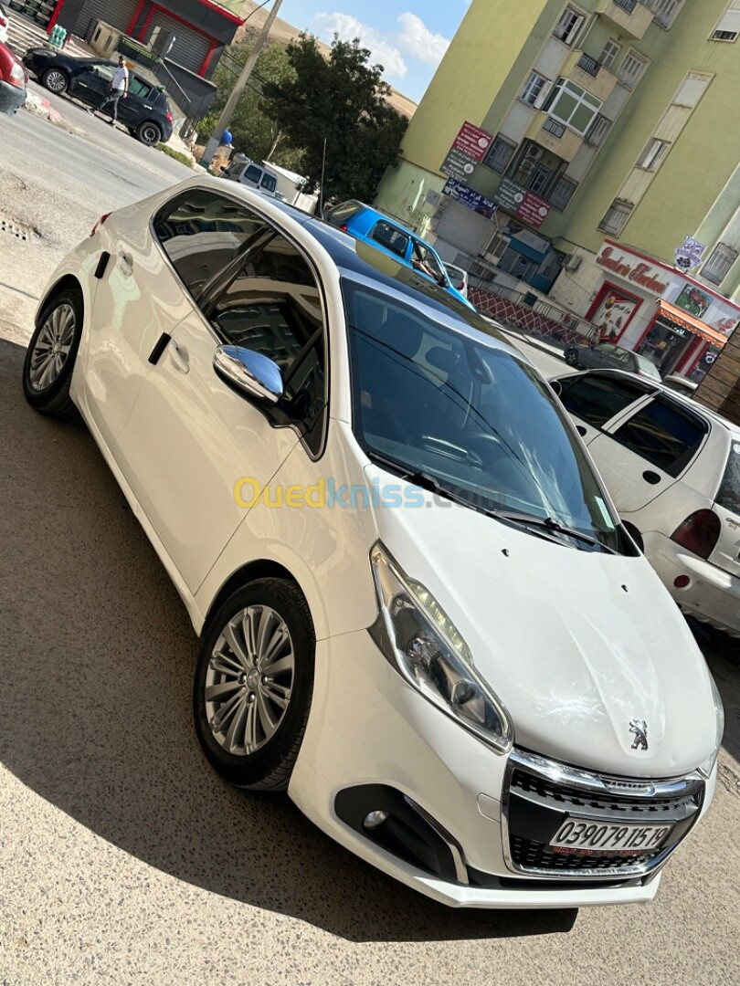 Peugeot 208 2015 Active Facelift