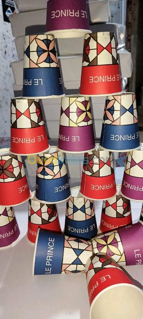 GOBELET EN PAPIER, PAPER CUP, اكواب ورقية 