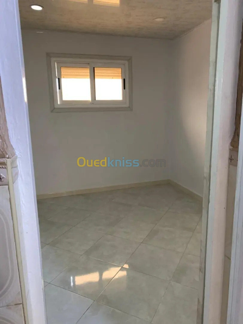 Vente Appartement F3 Alger Les eucalyptus