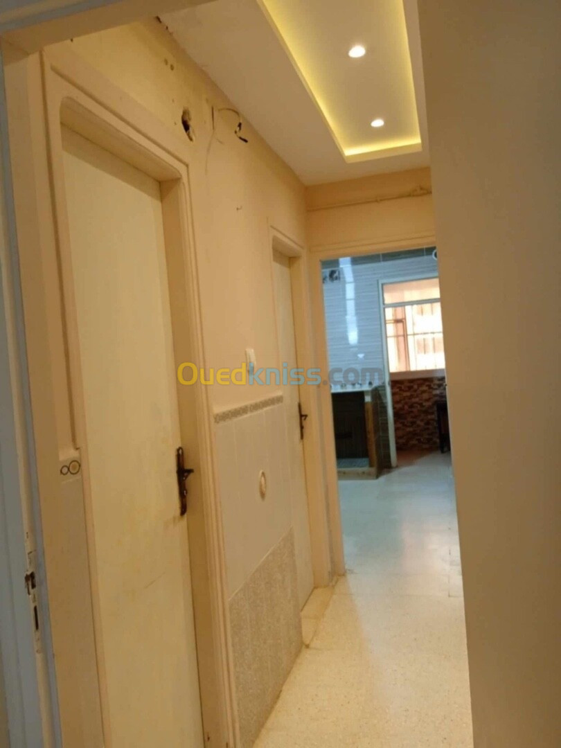 Location Appartement F4 Alger Zeralda